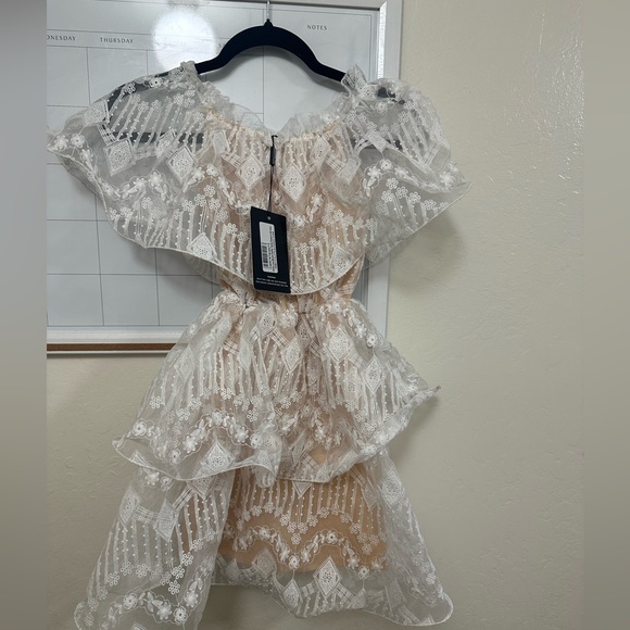 PrettyLittleThing White Lace Bardot Ruffle Tiered Dress - Picture 4 of 5